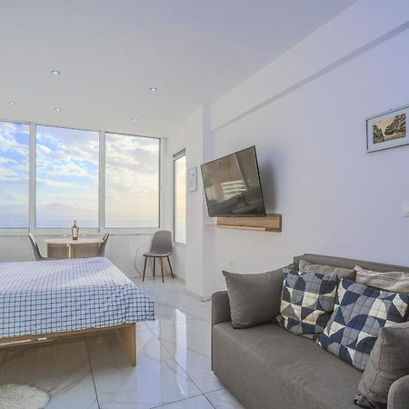 Ble Property Atlas Loutraki  Exterior photo