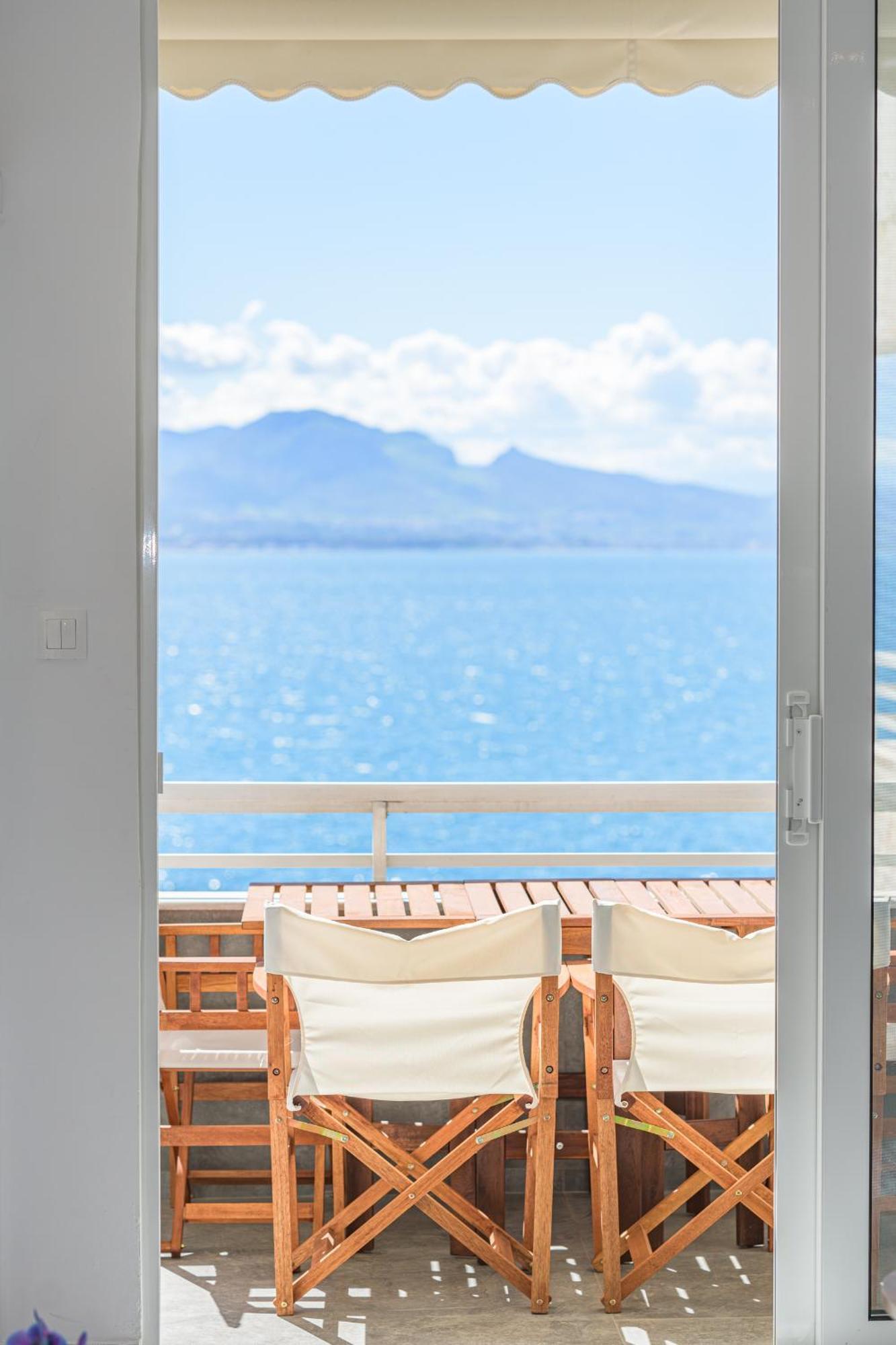 Ble Property Atlas Loutraki  Exterior photo